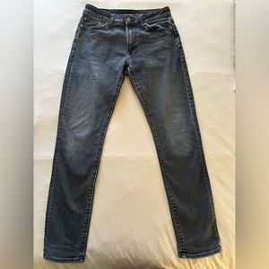 Men’s black jean